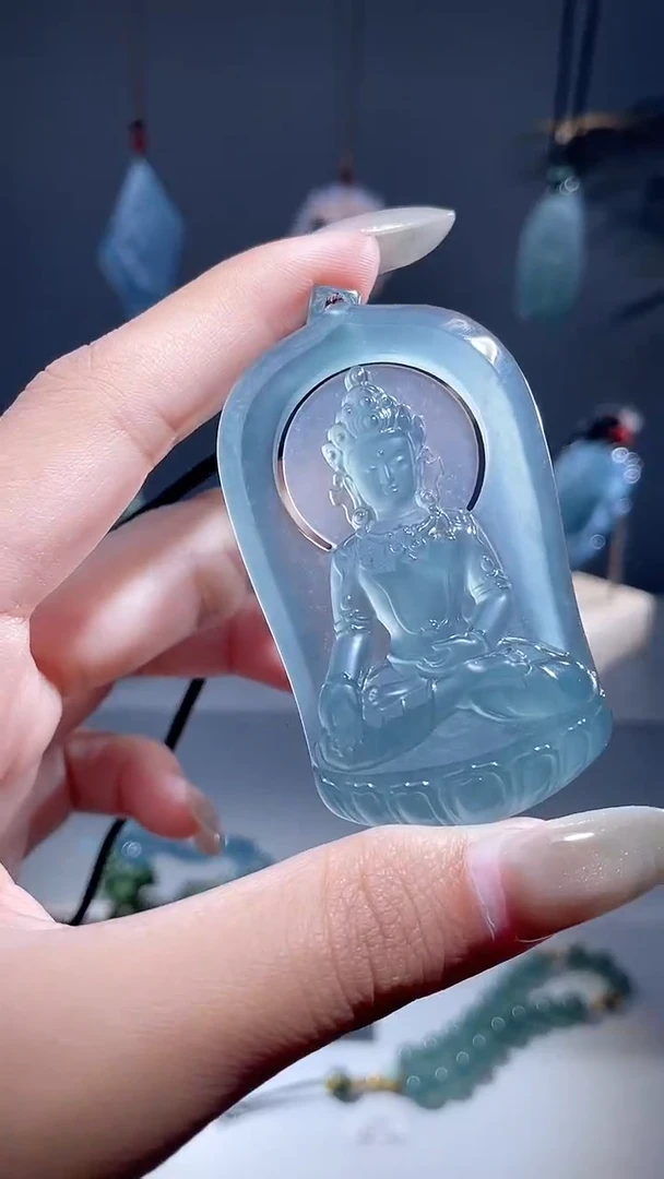 颈饰未镶嵌翡翠度母