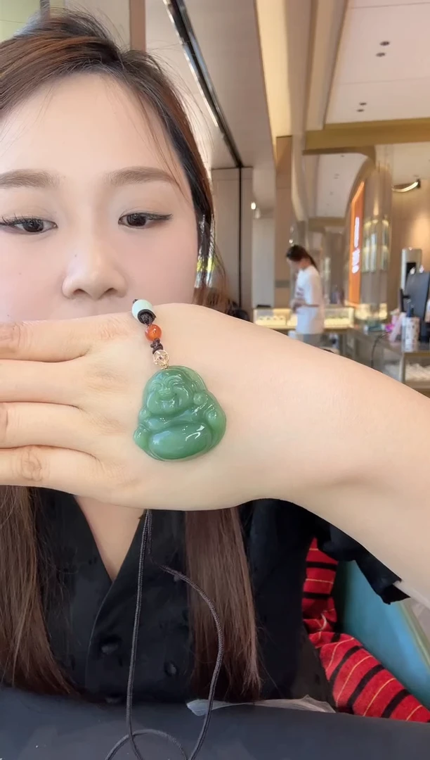 和田玉18K金镶嵌吊坠(赠链)和田85号