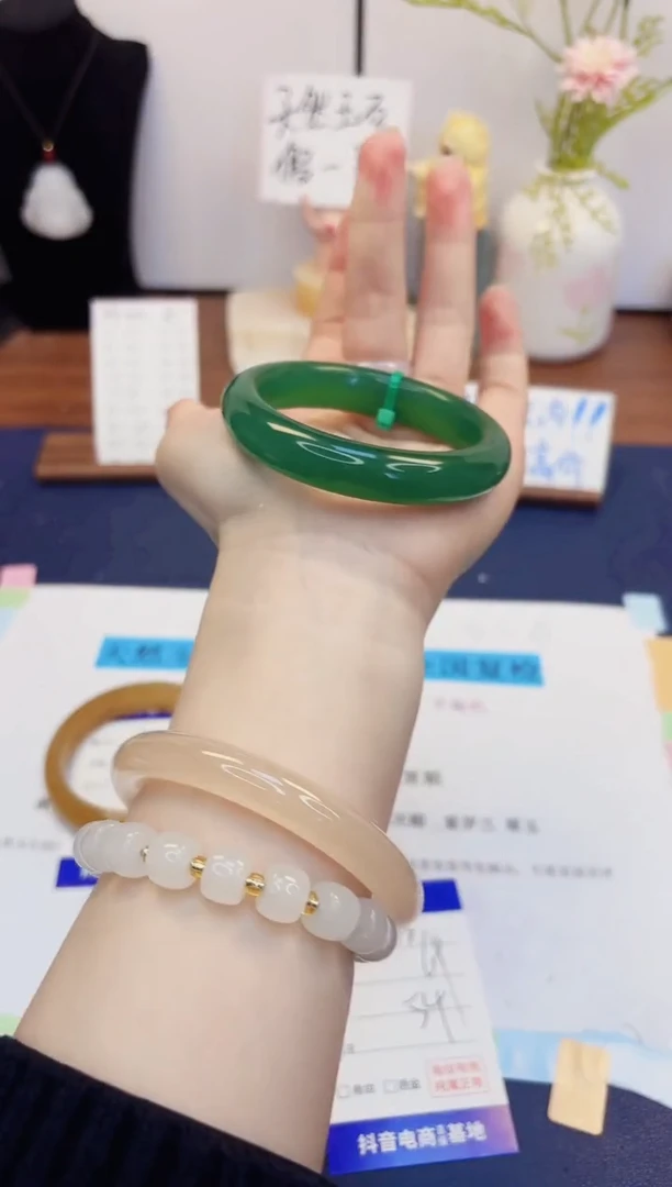 【闪购商品】石英质玉手镯未镶嵌77-东陵玉-圈口54