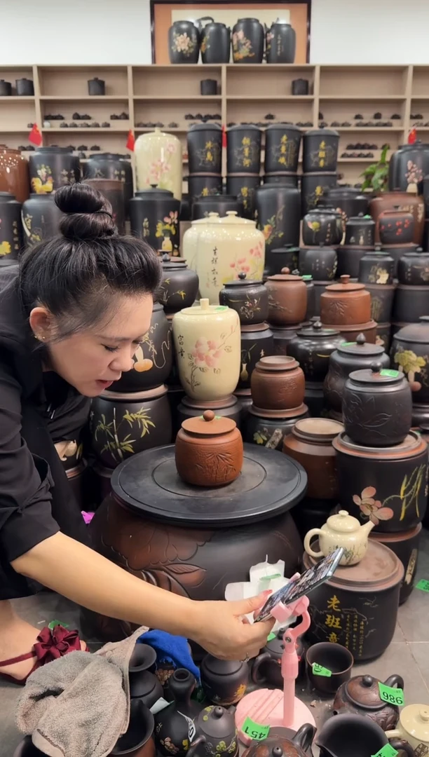 罐瑕疵茶叶罐  540  古铜色100克