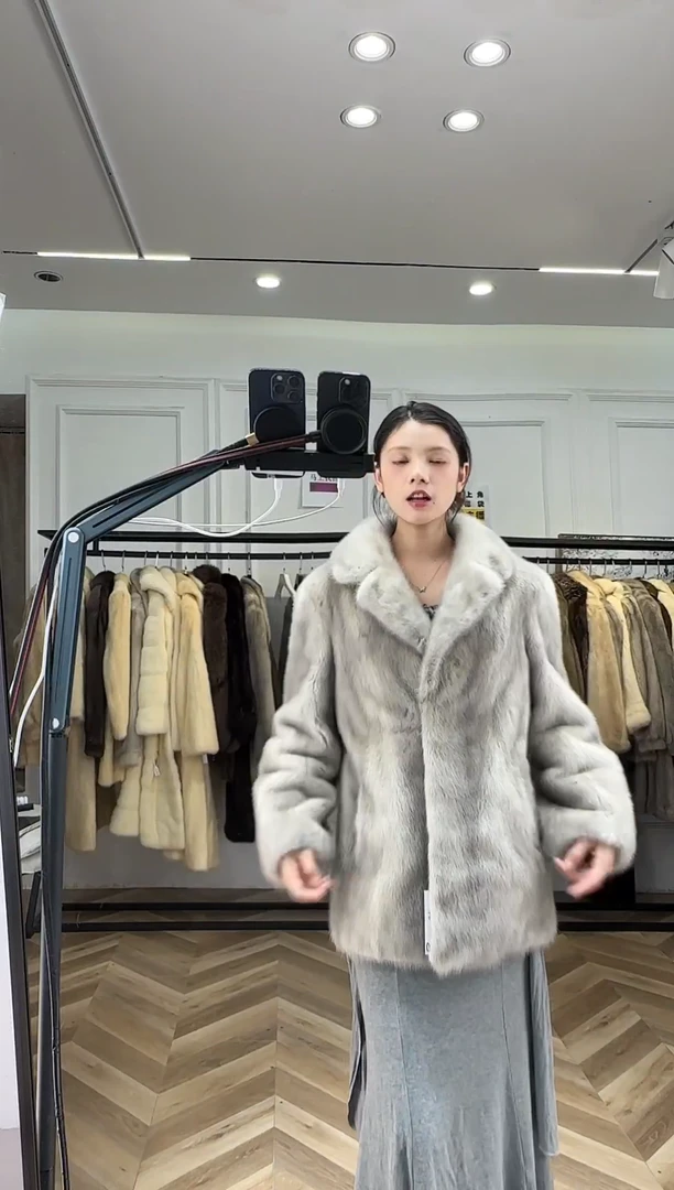 媛媛进口皮草直播间KH786