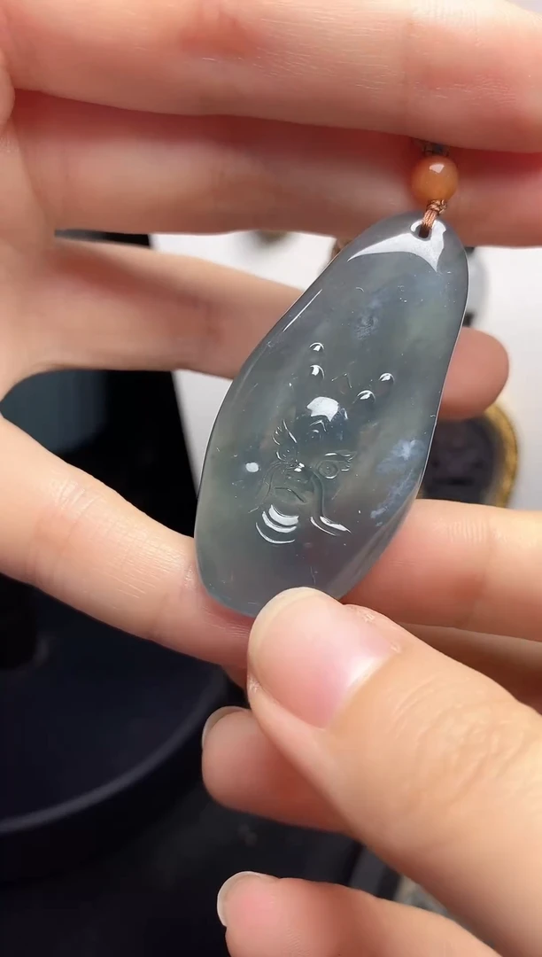 翡翠未镶嵌吊坠(不含链)意境随型龙牌