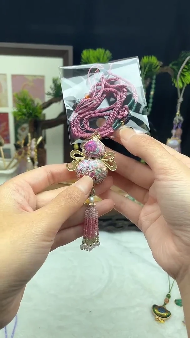 铁合金皮质非遗宋锦 匠心闪购
