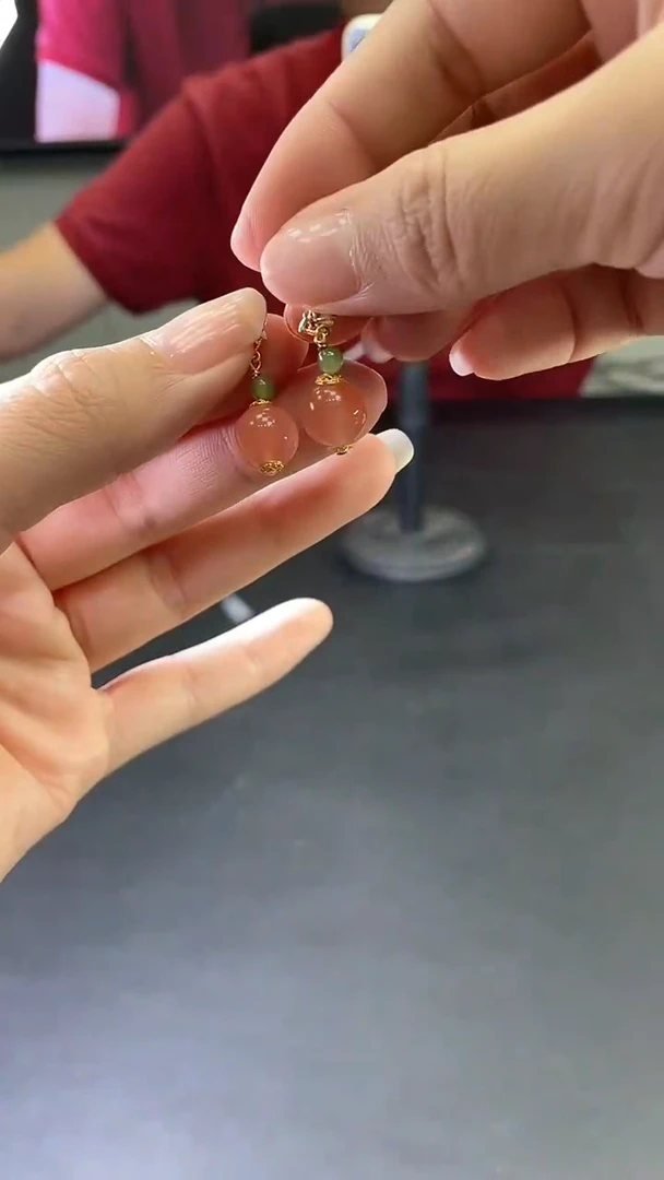 未镶嵌和田玉耳饰和田玉耳钉