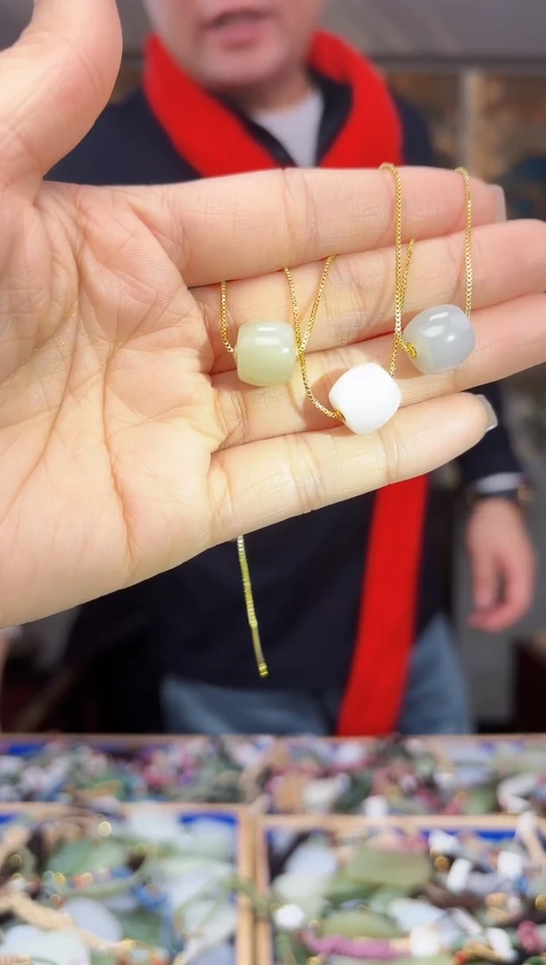 【闪购商品】和田玉挂件18K金镶嵌拍一发一多样性发货