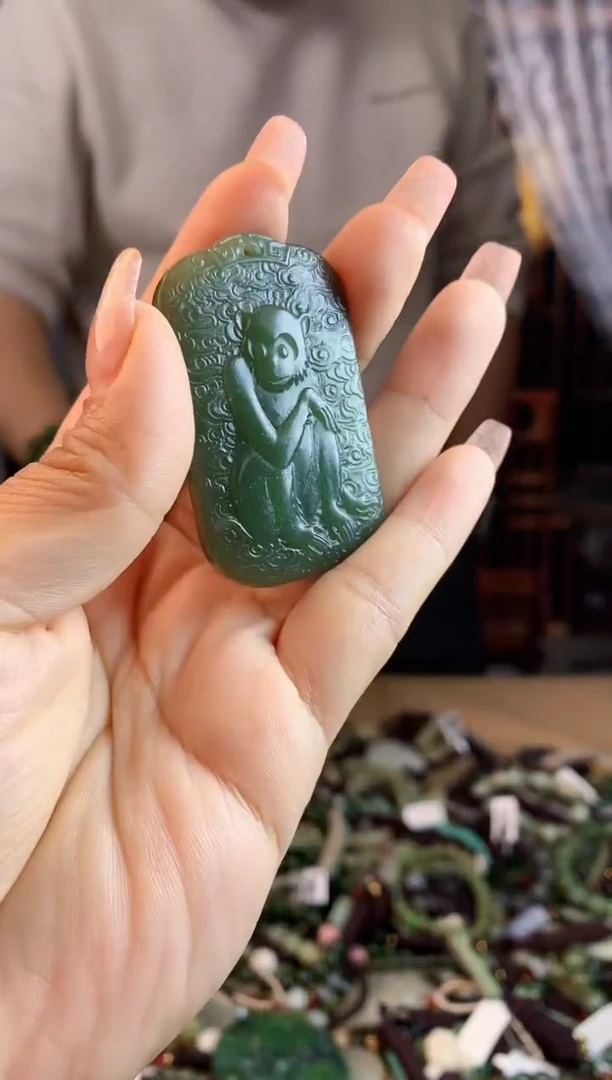 【闪购商品】和田玉挂件未镶嵌多样性发货拍一发一