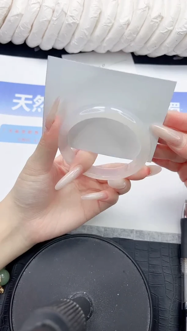 未镶嵌手镯石英质玉80-56.6