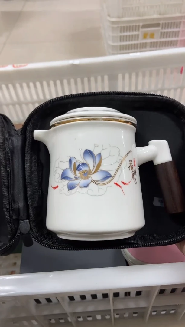 杯无运费险有瑕疵的摄影的产品有使用过的痕迹有点脏介意勿拍