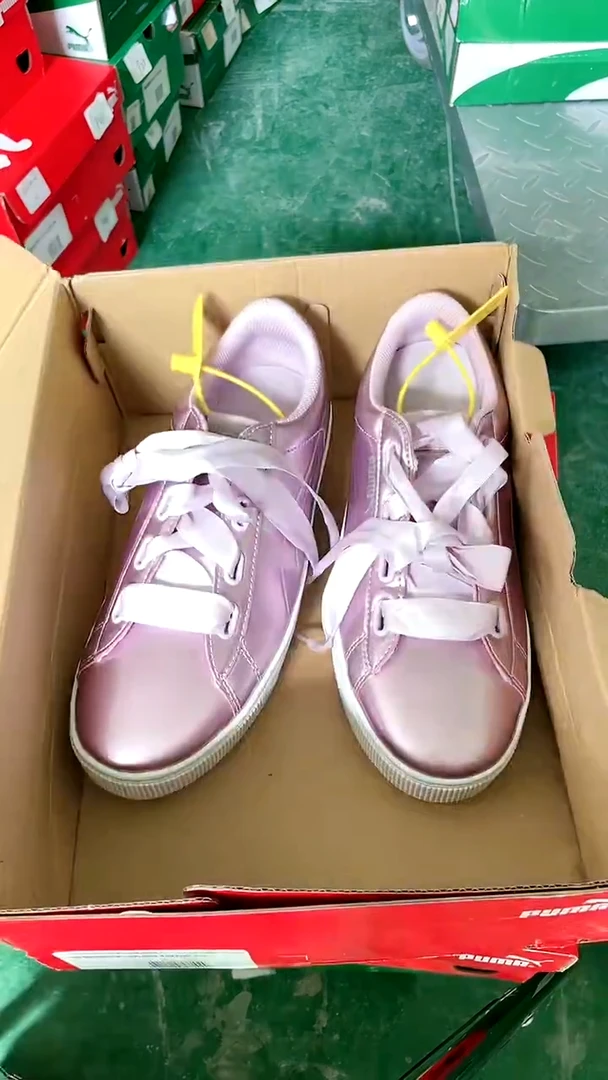 彪马时尚休闲运动鞋38M  Y131