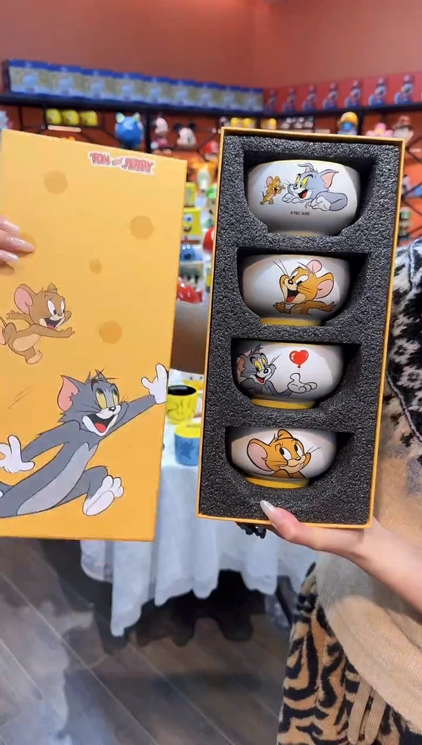 瓷片@@猫和老鼠4.5寸陶瓷四碗礼盒装