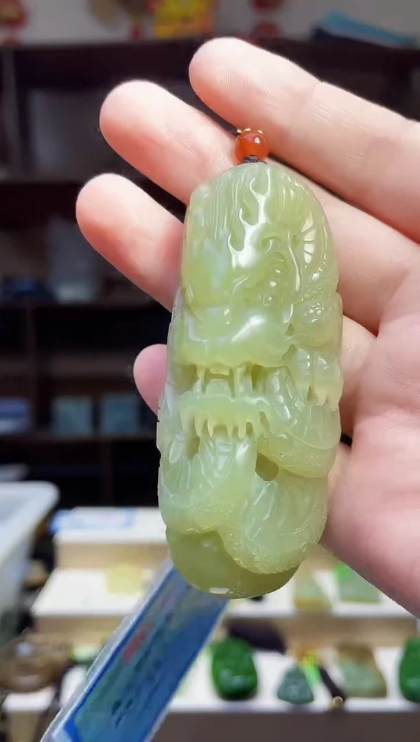和田玉未镶嵌颈饰1