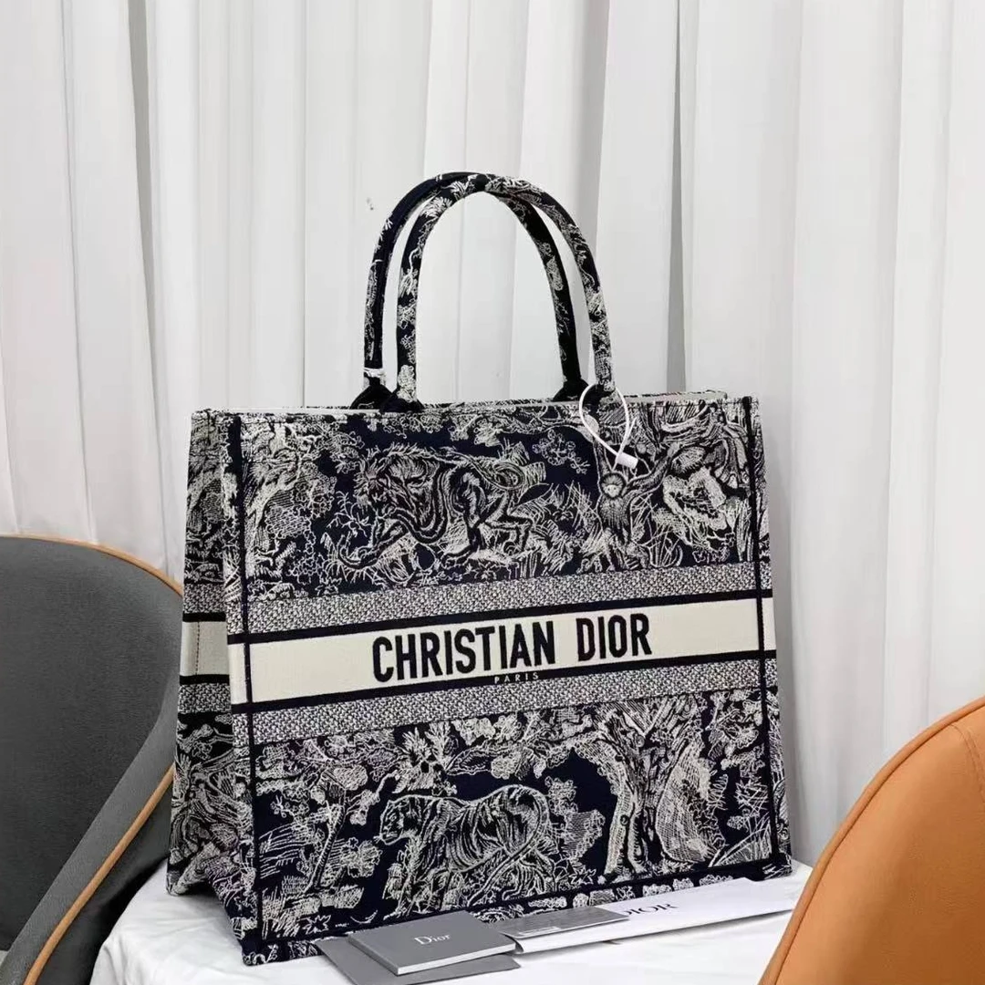 99新 DIOR/迪奥 蔚蓝/刺绣手提托特 大号