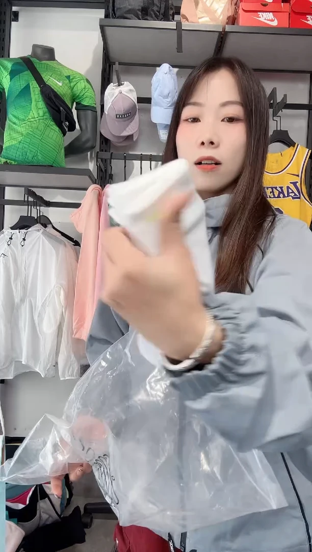 1483  编码 瑕疵款直播间过款为准 尺码 小孩袜子
