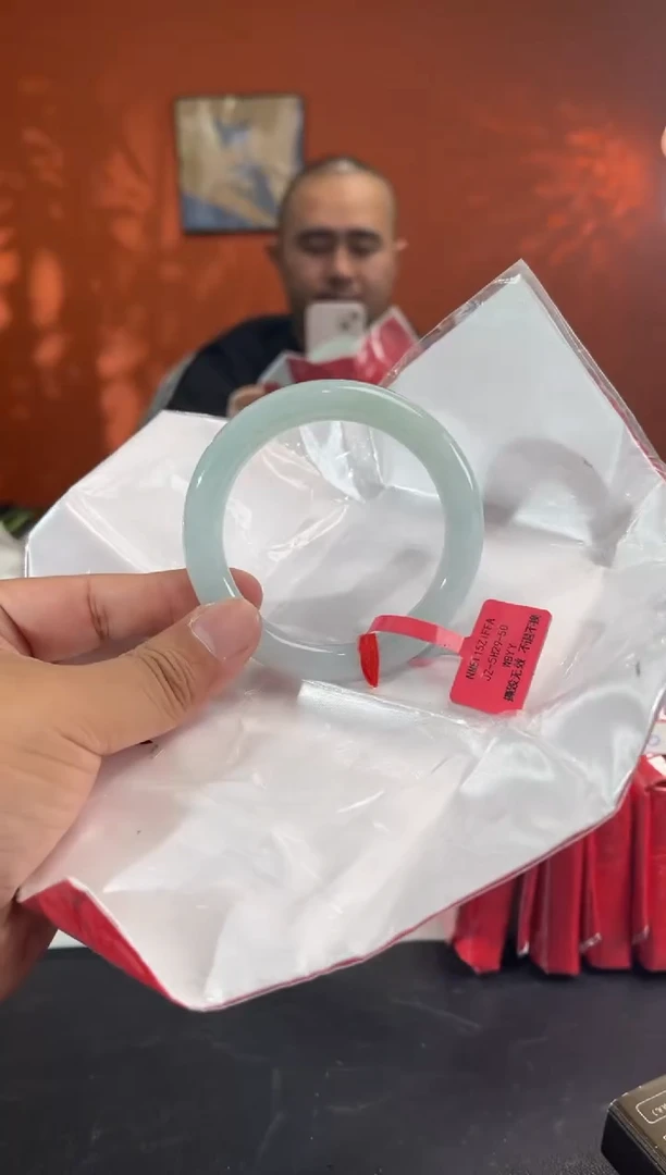 未镶嵌手镯翡翠10