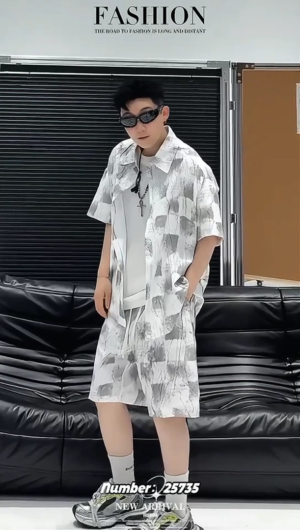 设计感宽松拼接格子衬衫男装夏季简约短袖衬衣ins大码套装