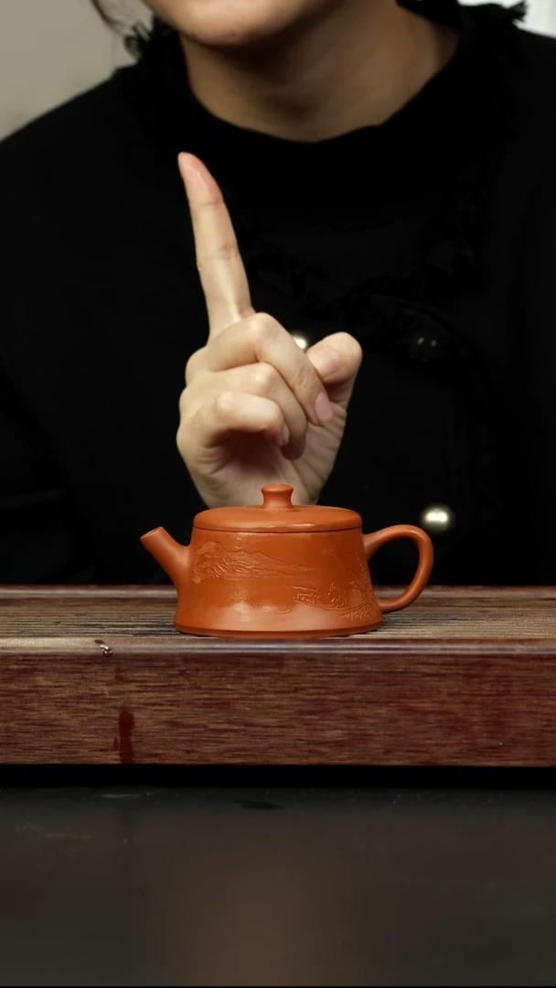 茶壶紫砂小红泥 刻绘云柱