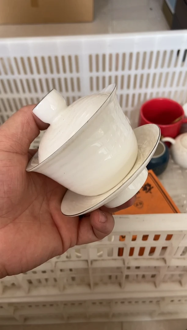 杯无运费险有瑕疵的摄影的产品有使用过的痕迹有点脏介意勿拍