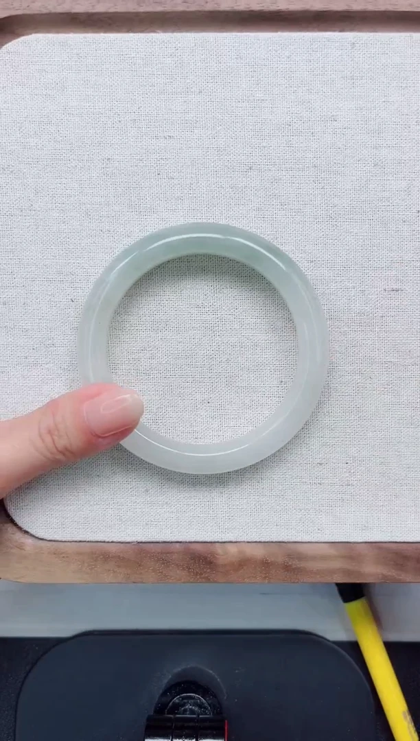 【闪购商品】石英质玉手镯未镶嵌112-58.3