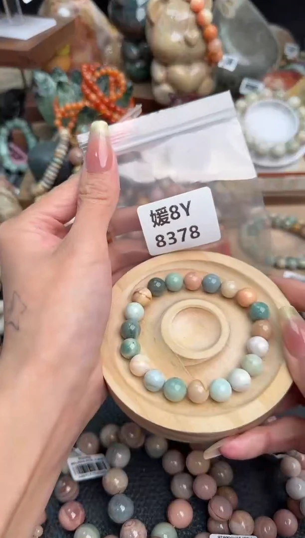 【闪购商品】石英质玉手链未镶嵌8Y8378