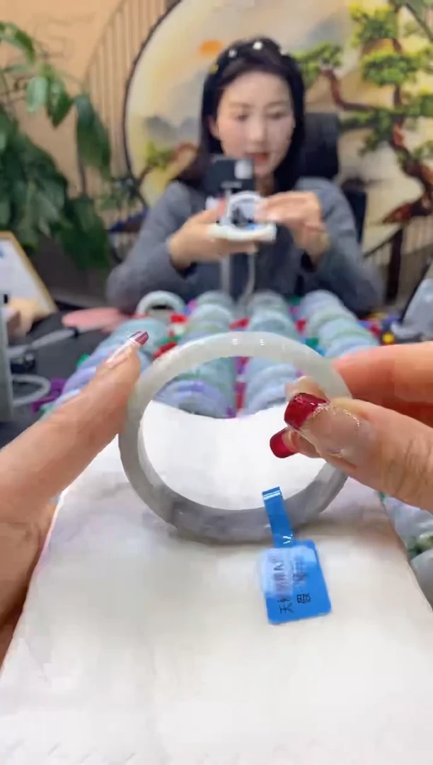 【闪购商品】翡翠手镯未镶嵌99910719