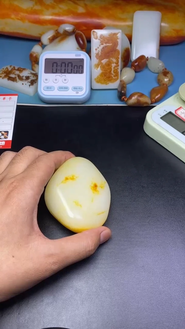 未镶嵌和田玉把件.*1