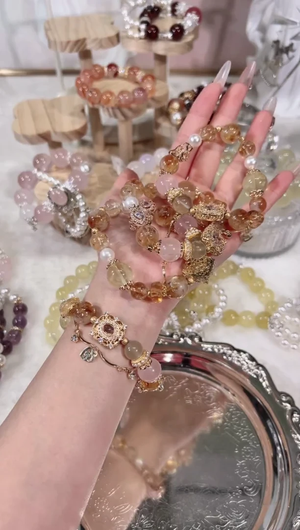 【闪购商品】水晶手链未镶嵌天然水晶默认微瑕 多样性发货发其一