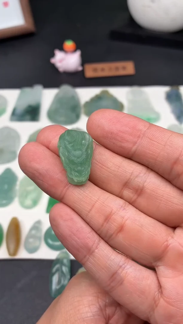未镶嵌定制翡翠翡翠