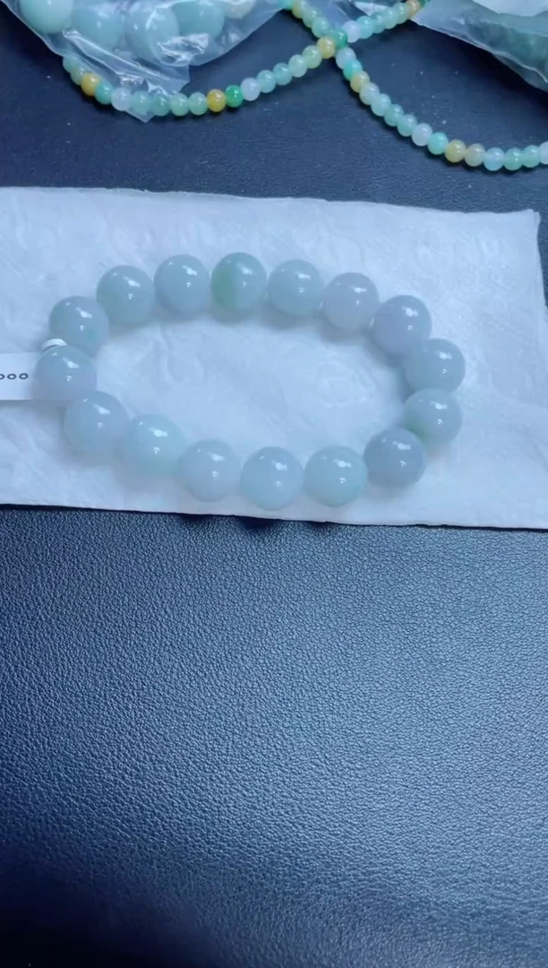 定制翡翠未镶嵌珠串