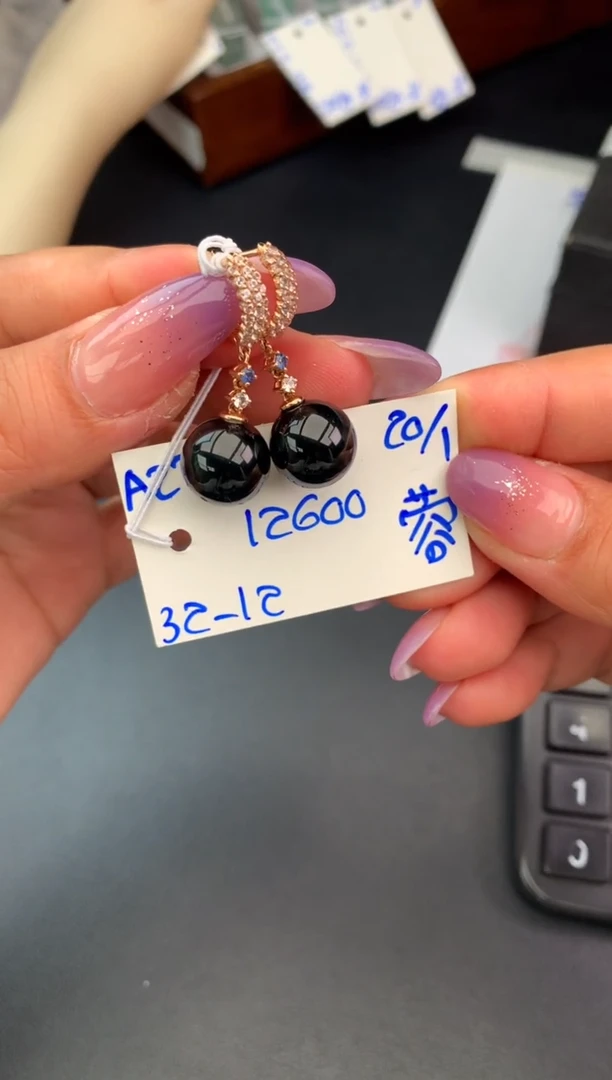 【闪购商品】翡翠耳饰未镶嵌耳坠