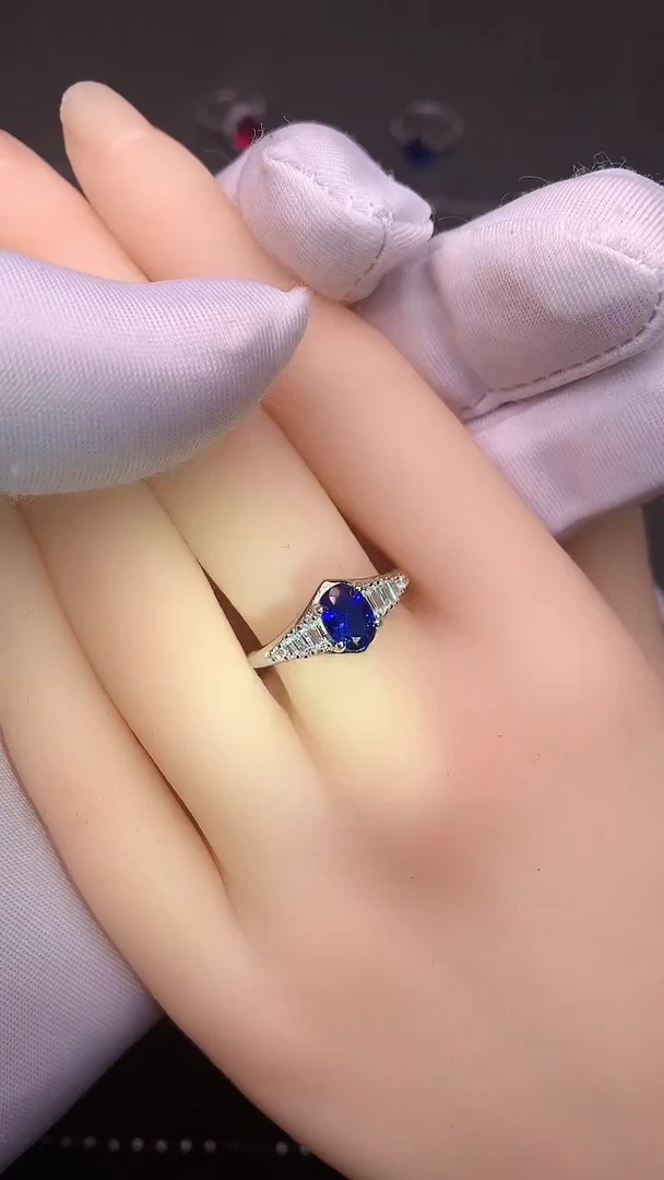 【闪购商品】蓝宝石戒指银S925镶嵌.....
