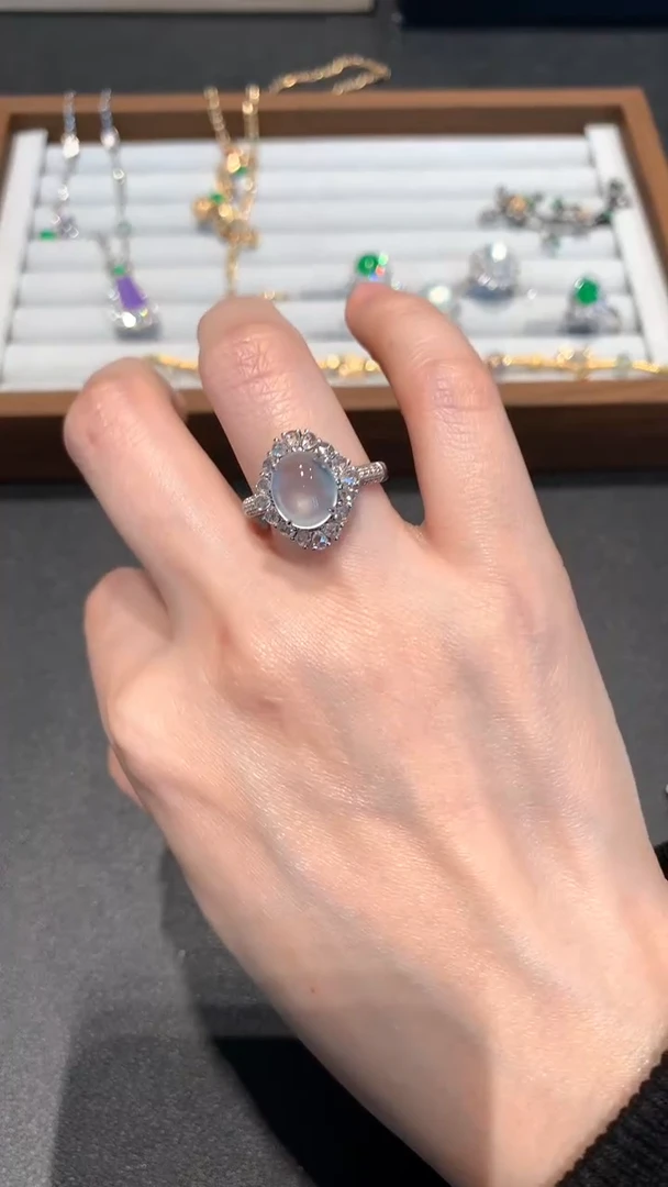 【闪购商品】翡翠戒指18K金镶嵌22800