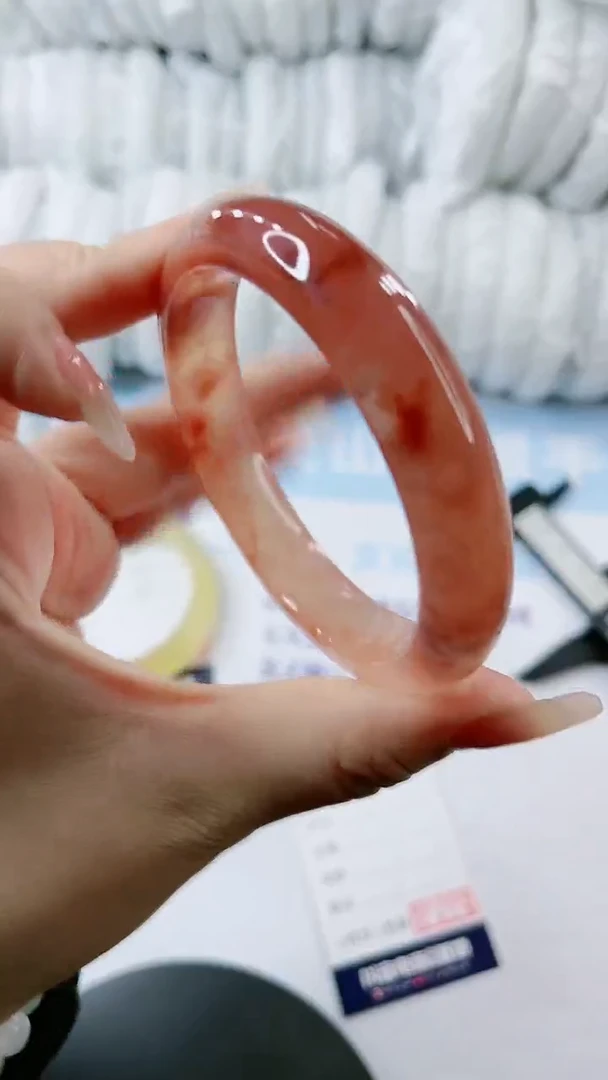 【闪购商品】石英质玉手镯未镶嵌0481508680多样性发货