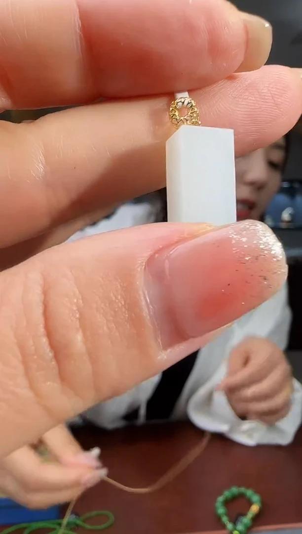 和田玉18K金镶嵌吊坠(不含链)1