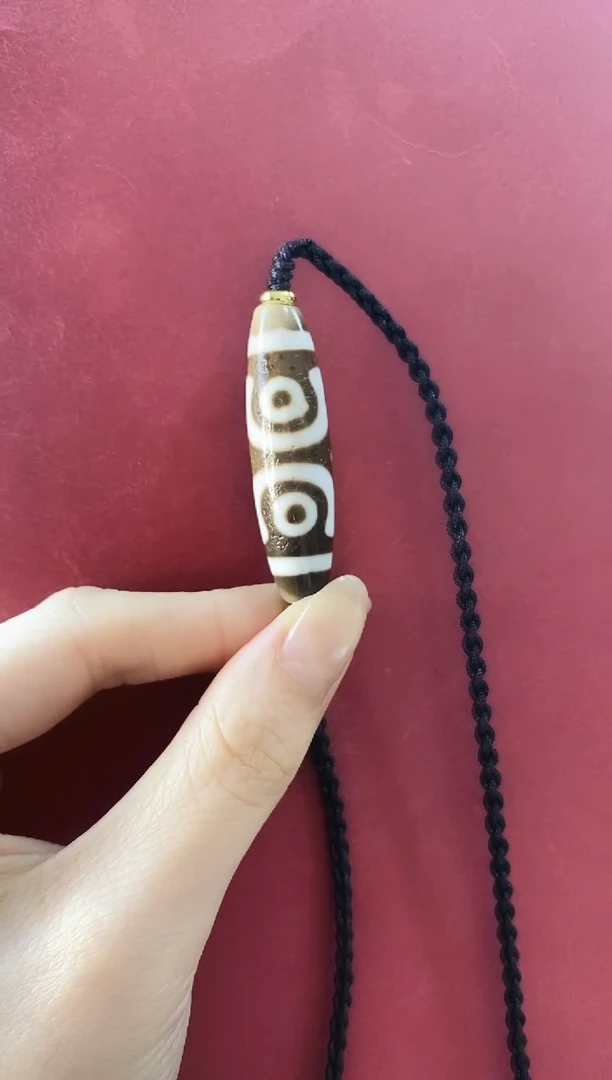 玛瑙/玉髓颈饰未镶嵌3*3行运精品宝盖三