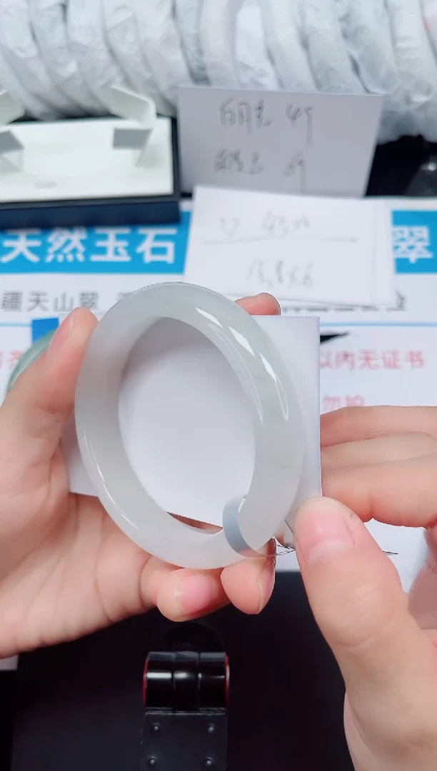未镶嵌手镯石英质玉40-54/55