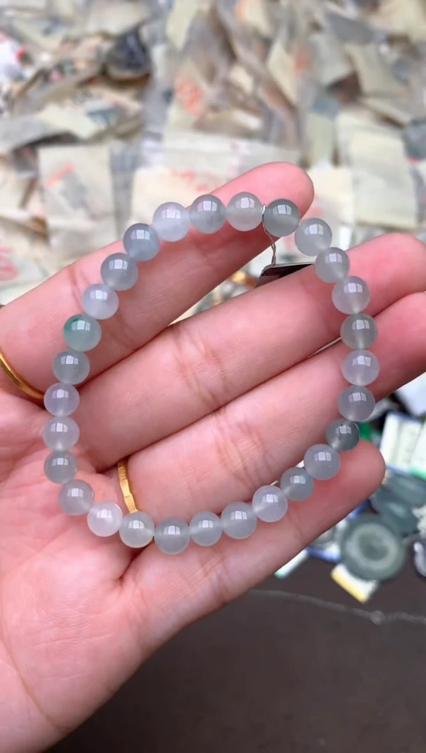 未镶嵌挂件翡翠   —