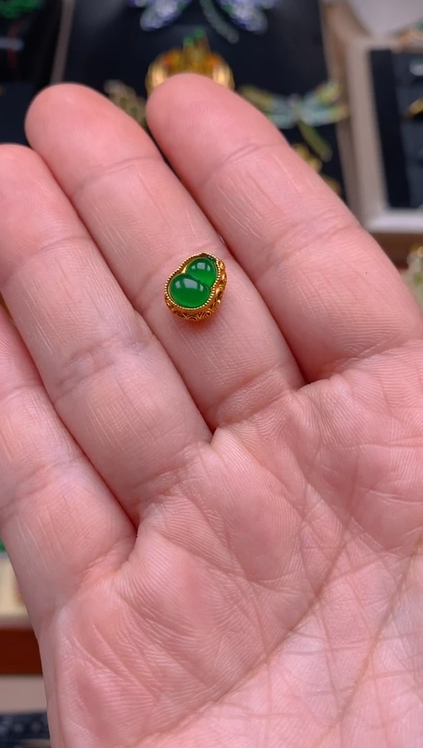 【闪购商品】翡翠吊坠(不含链)银S925镶嵌葫芦