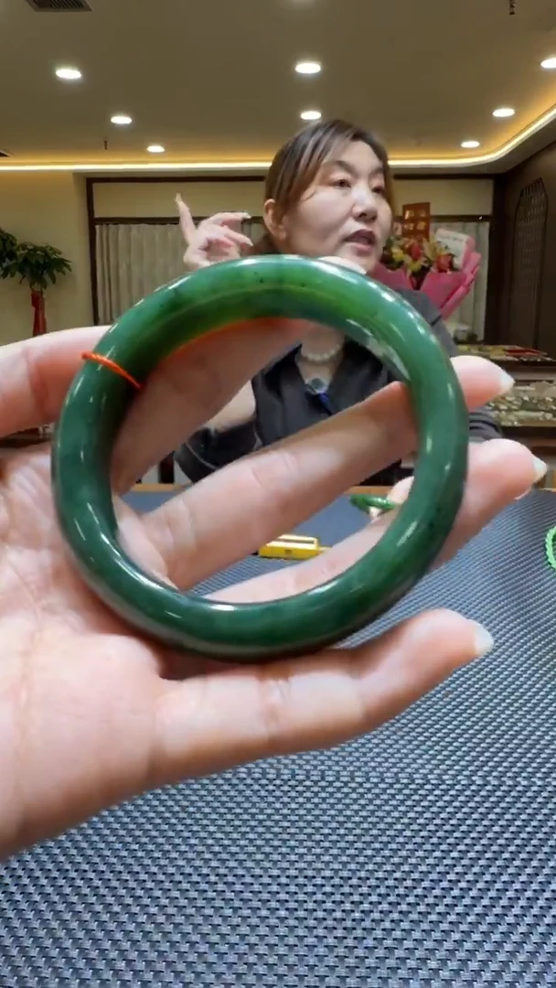 颈饰未镶嵌和田玉手镯58