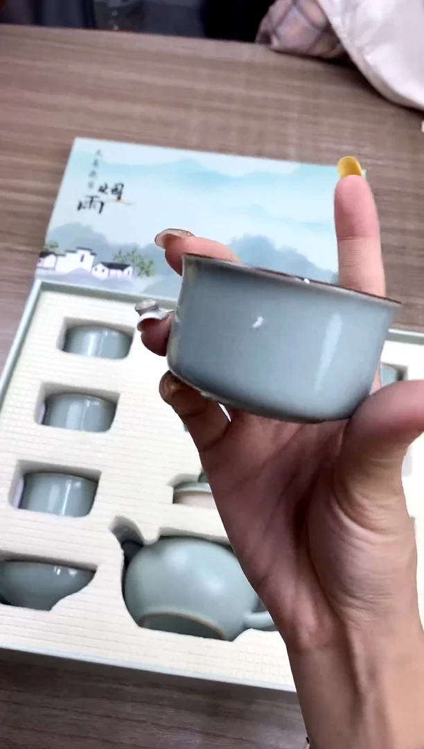 10头天地盖礼盒汝窑茶壶