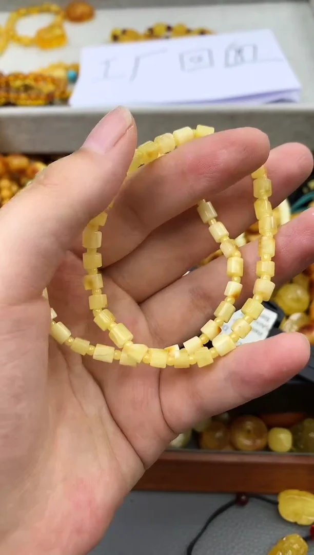 未镶嵌琥珀珠宝奇石53