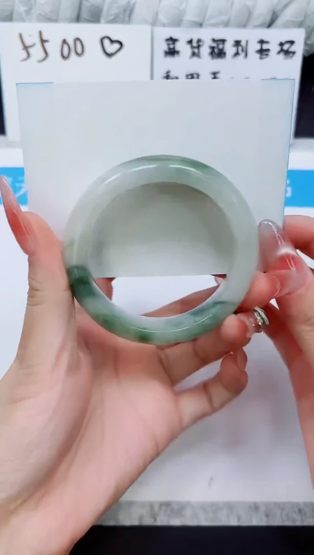 石英质玉手镯未镶嵌A133-54/55