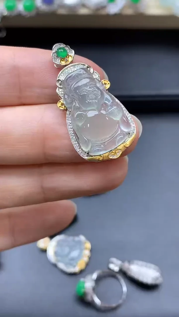 颈饰18K金镶嵌翡翠577-中国好珍宝