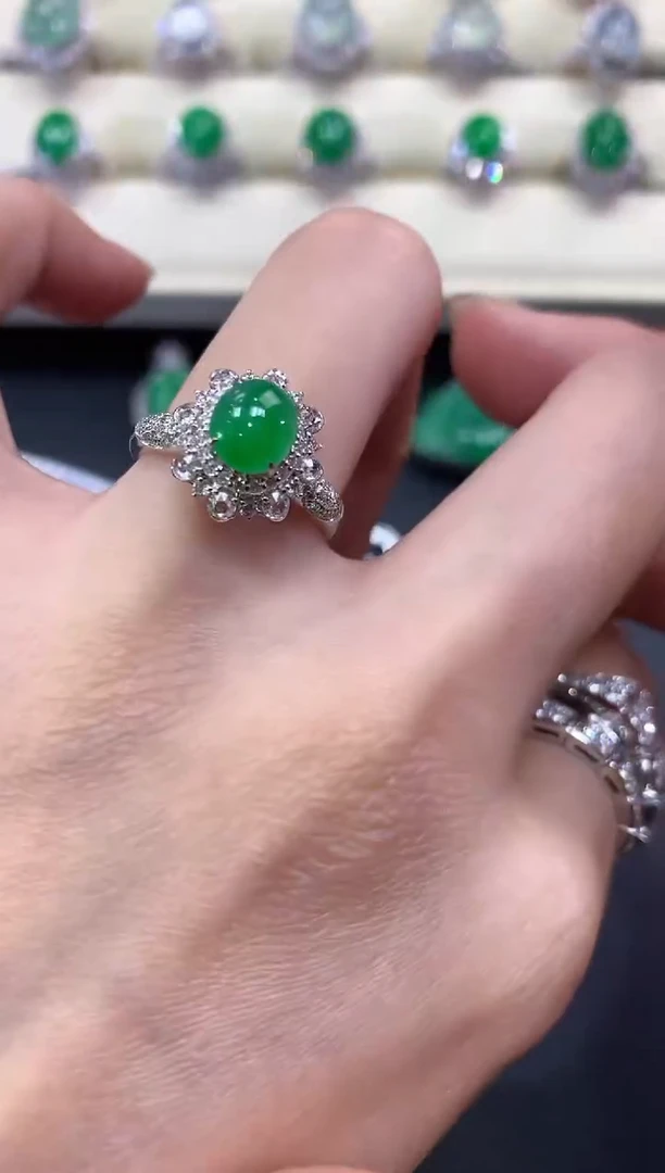 【闪购商品】翡翠戒指18K金镶嵌a152