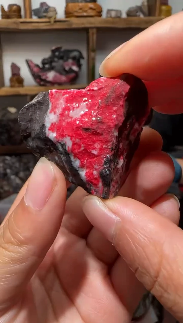 天然辰砂朱砂毛矿石6