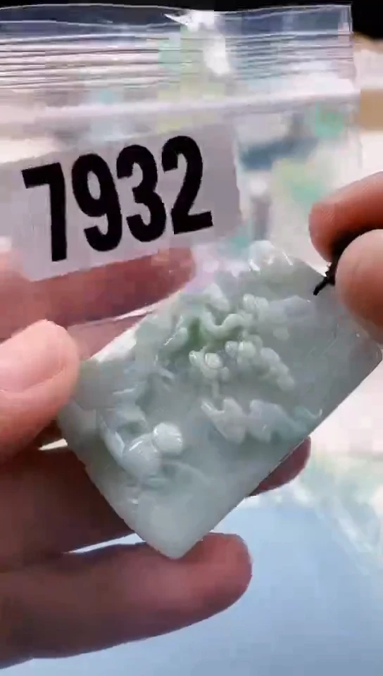 【闪购商品】翡翠挂件未镶嵌天然翡翠吊坠挂件
