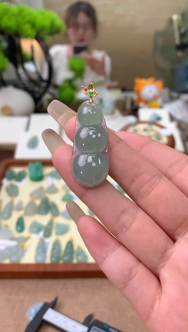 【闪购商品】翡翠颈饰18K金镶嵌天然A货翡翠挂件