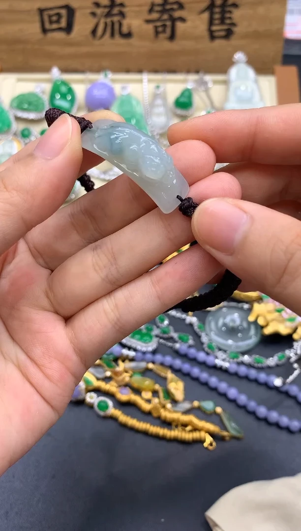 翡翠未镶嵌颈饰29-中国好珍宝