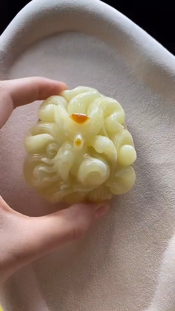 琥珀颈饰未镶嵌吊坠