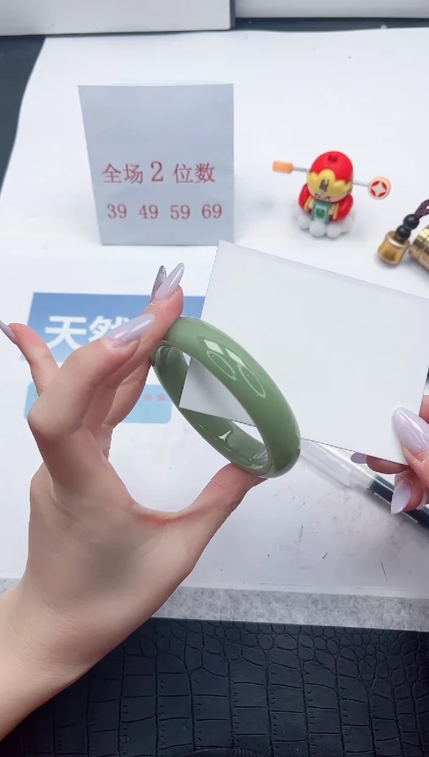 【闪购商品】石英质玉手镯未镶嵌A168-57