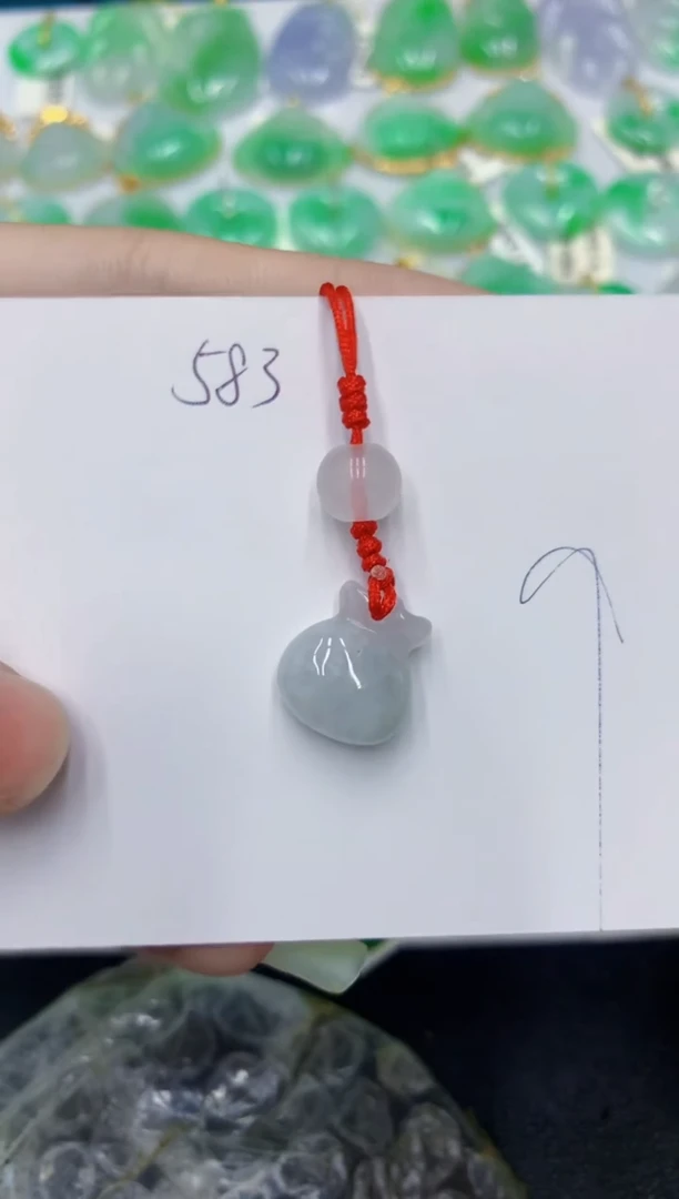 颈饰未镶嵌翡翠 翡翠